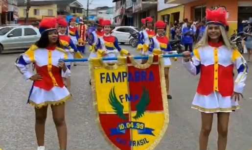 Camacã: Equipes da Gincana Cultural param a cidade com desfile no centro da cidade